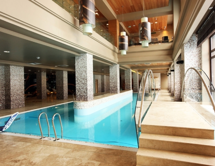 Крытый бассейн - ГК «Поляна 1389 Отель и СПА»